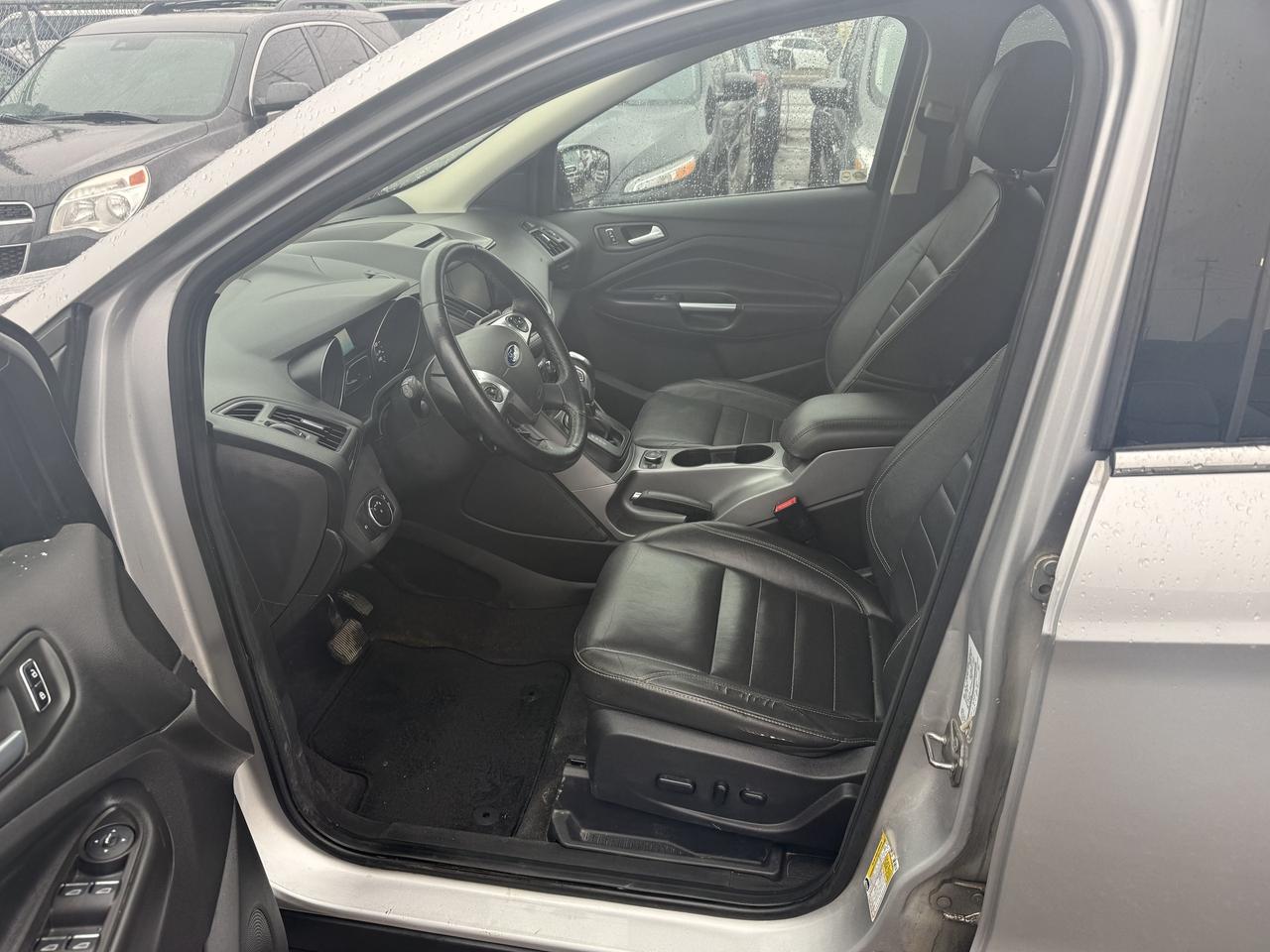 2014 Ford Escape *** 3 YEAR WARRANTY INCLUDED *** Photo