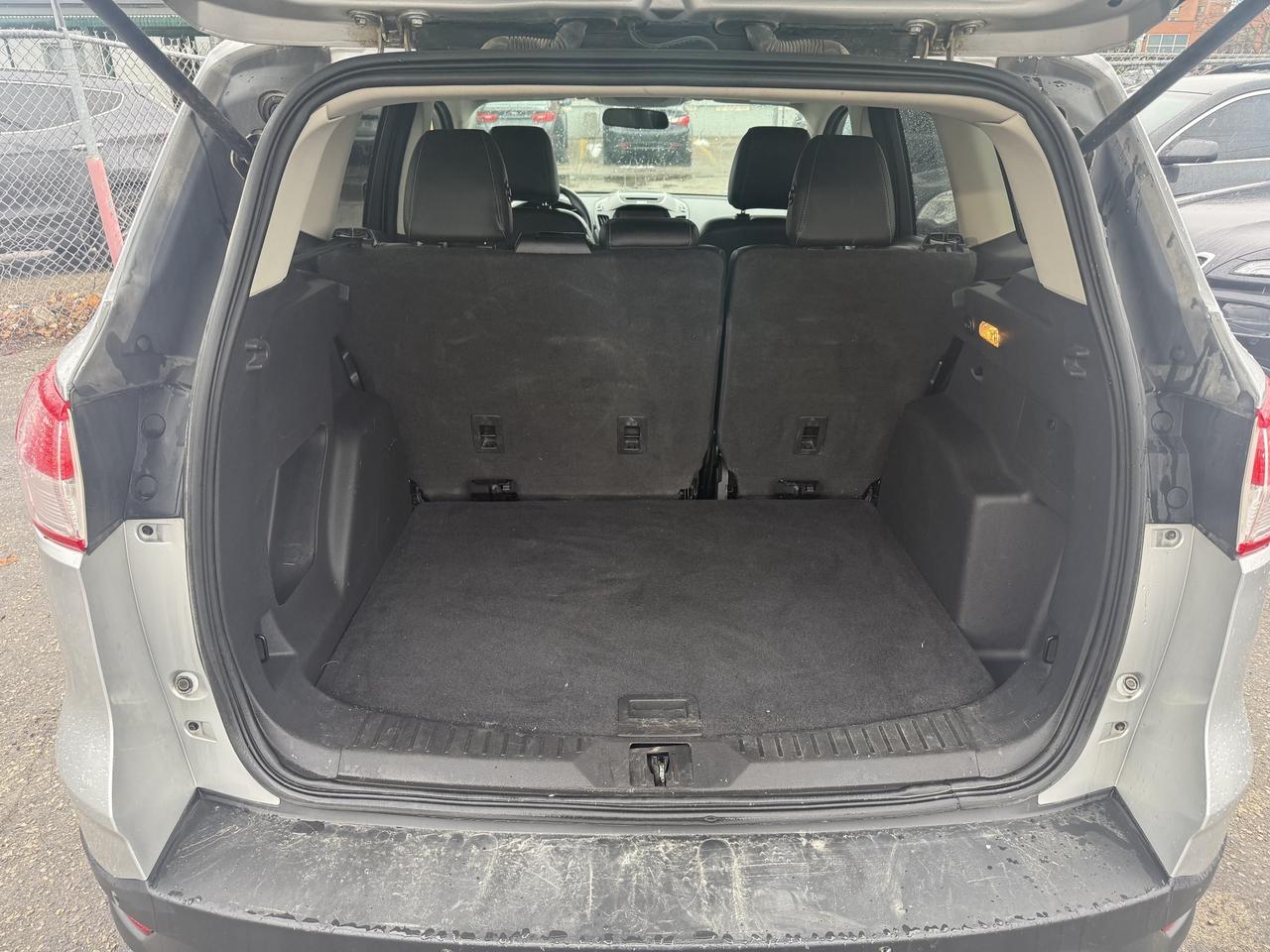 2014 Ford Escape *** 3 YEAR WARRANTY INCLUDED *** Photo