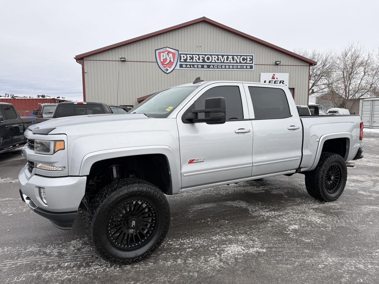 2017 Chevrolet Silverado 1500 LT LIFT/WHEEL/TIRE/LEATHER PKG!! Photo2