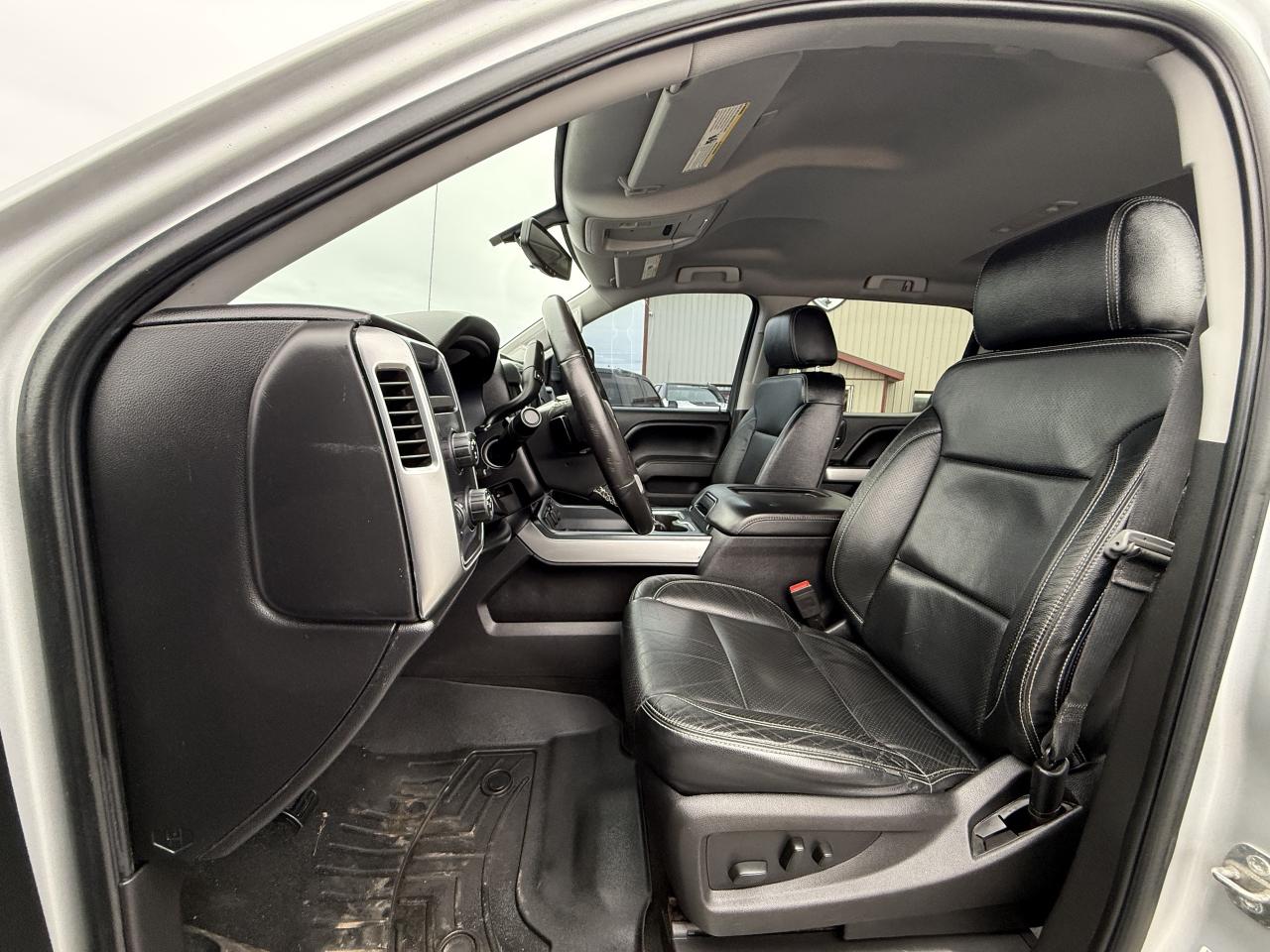 2017 Chevrolet Silverado 1500 LT LIFT/WHEEL/TIRE/LEATHER PKG!! Photo