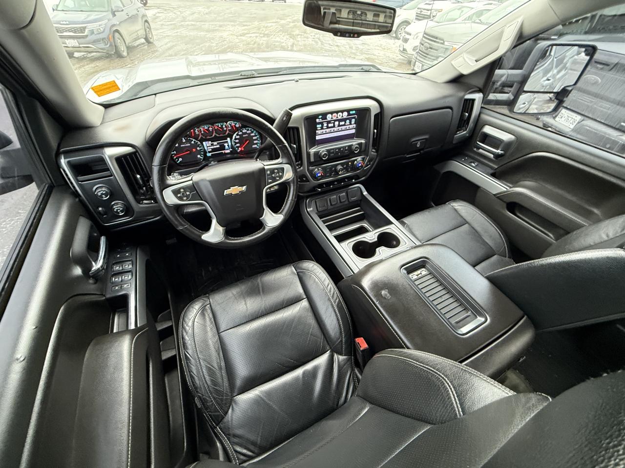 2017 Chevrolet Silverado 1500 LT LIFT/WHEEL/TIRE/LEATHER PKG!! Photo