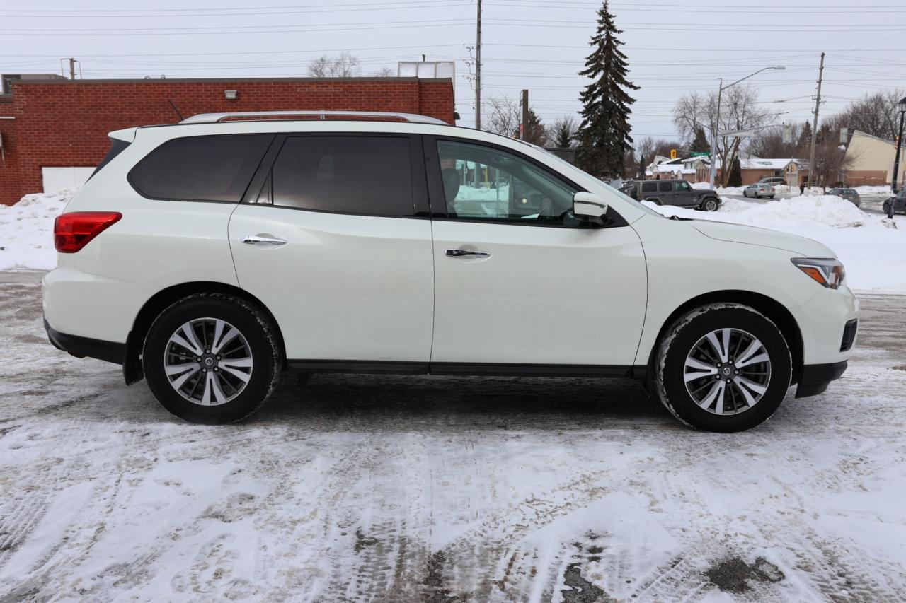 2017 Nissan Pathfinder SL-PREMIUM 4WD-7PASS-R STARTER/NAV/360 CAM/BLIS/KE Photo