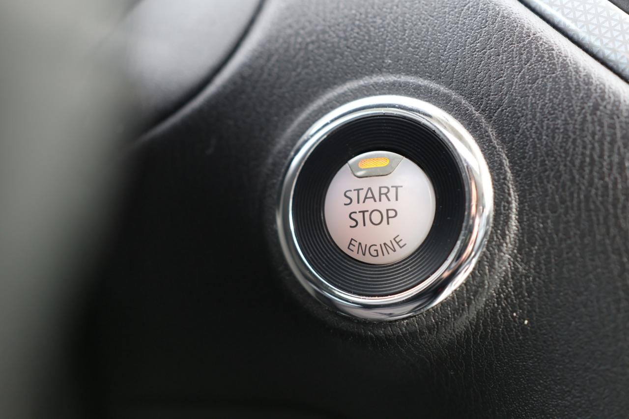 2017 Nissan Pathfinder SL-PREMIUM 4WD-7PASS-R STARTER/NAV/360 CAM/BLIS/KE Photo