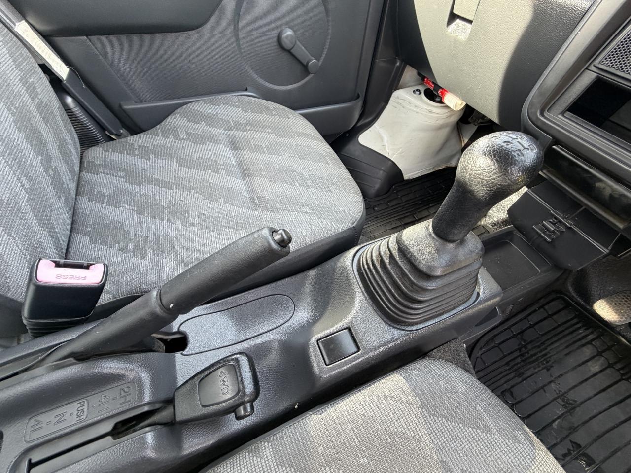 2005 Suzuki Carry  Photo