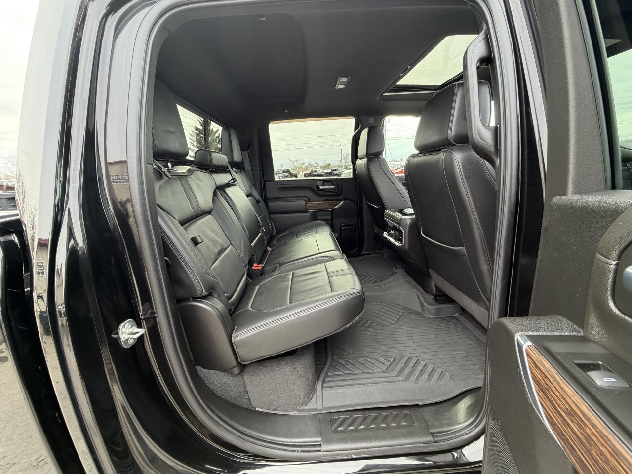 2022 Chevrolet SILVERADO 2500HD HIGH COUNTRY 2500 HD Photo