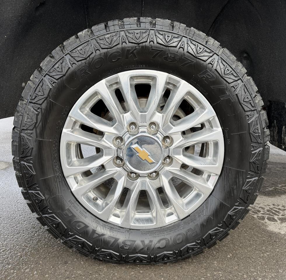 2022 Chevrolet SILVERADO 2500HD HIGH COUNTRY 2500 HD Photo