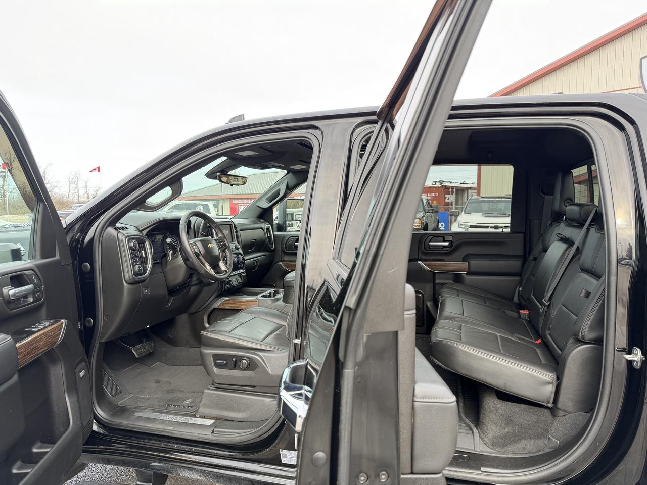 2022 Chevrolet SILVERADO 2500HD HIGH COUNTRY 2500 HD Photo