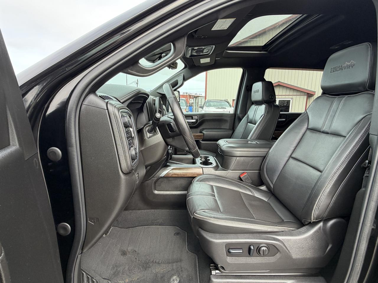 2022 Chevrolet SILVERADO 2500HD HIGH COUNTRY 2500 HD Photo