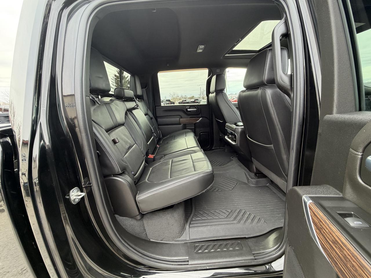 2022 Chevrolet SILVERADO 2500HD HIGH COUNTRY 2500 HD Photo