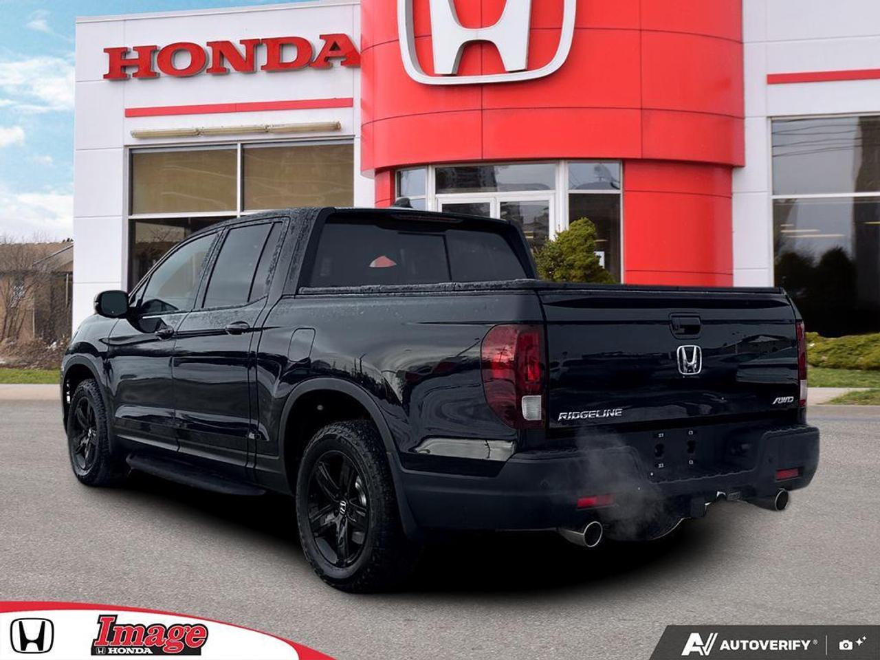2022 Honda Ridgeline Black Edition AWD   LEATHER   SUNROOF   TONNEAU Photo4
