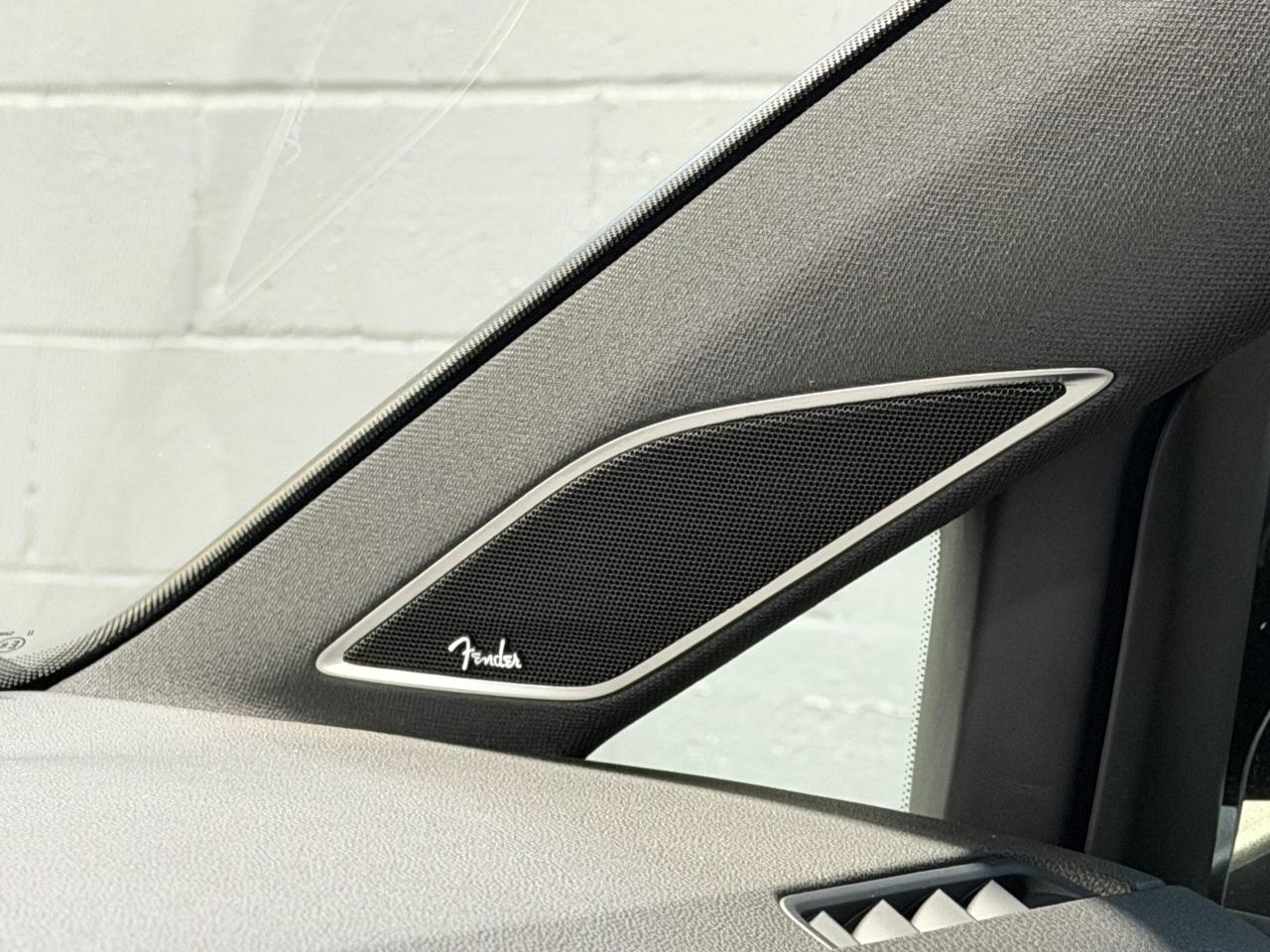 2017 Volkswagen Golf R MANUAL   FENDER SOUND   NAVIGATION   2 SET OF TIRE Photo