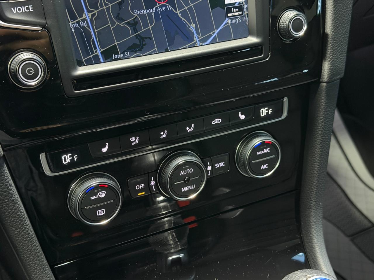 2017 Volkswagen Golf R MANUAL   FENDER SOUND   NAVIGATION   2 SET OF TIRE Photo