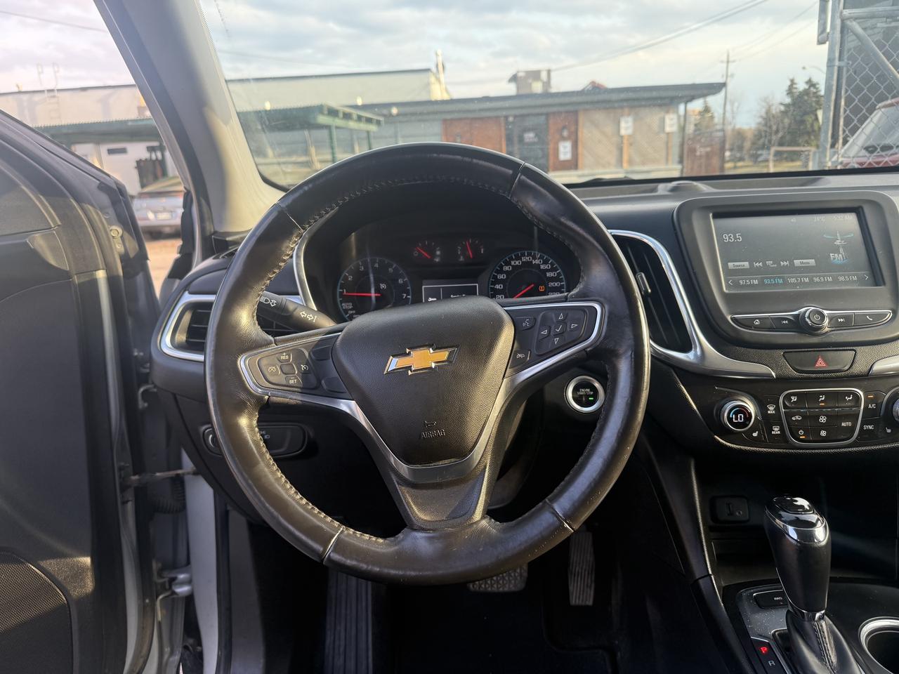 2018 Chevrolet Equinox *** 3 YEAR WARRANTY INCLUDED *** Photo