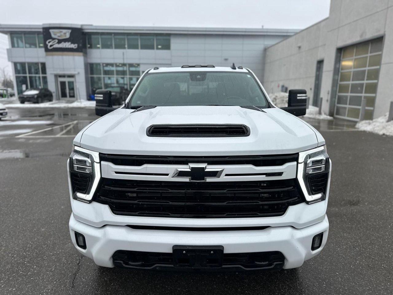 2024 Chevrolet SILVERADO 2500HD 4WD Crew Cab Standard Box LT Z71 Leather Sunroof D Photo