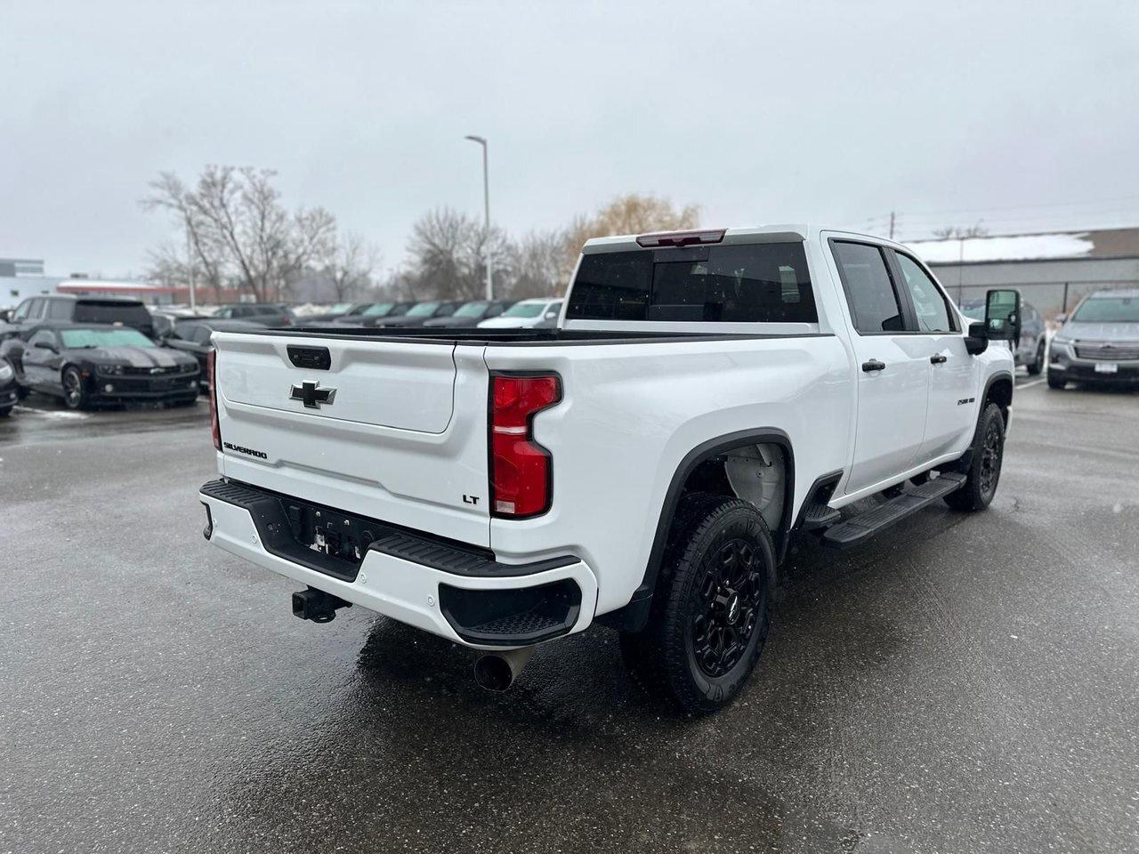 2024 Chevrolet SILVERADO 2500HD 4WD Crew Cab Standard Box LT Z71 Leather Sunroof D Photo