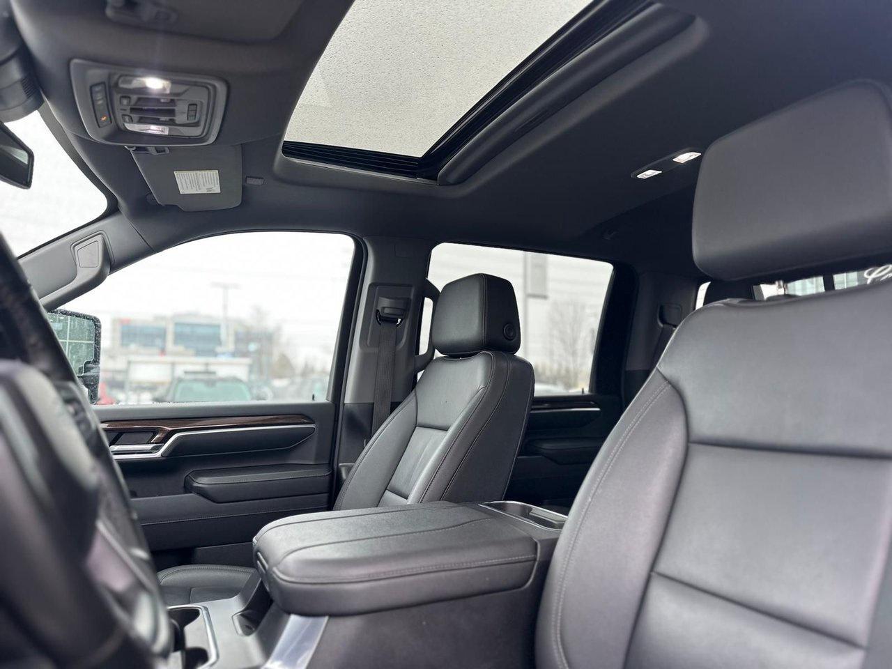 2024 Chevrolet SILVERADO 2500HD 4WD Crew Cab Standard Box LT Z71 Leather Sunroof D Photo