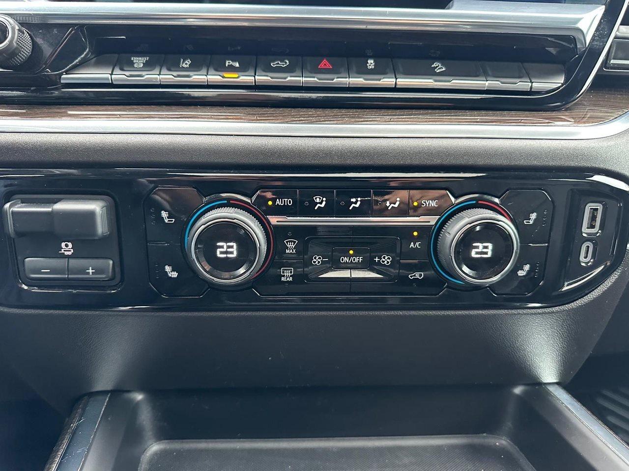 2024 Chevrolet SILVERADO 2500HD 4WD Crew Cab Standard Box LT Z71 Leather Sunroof D Photo