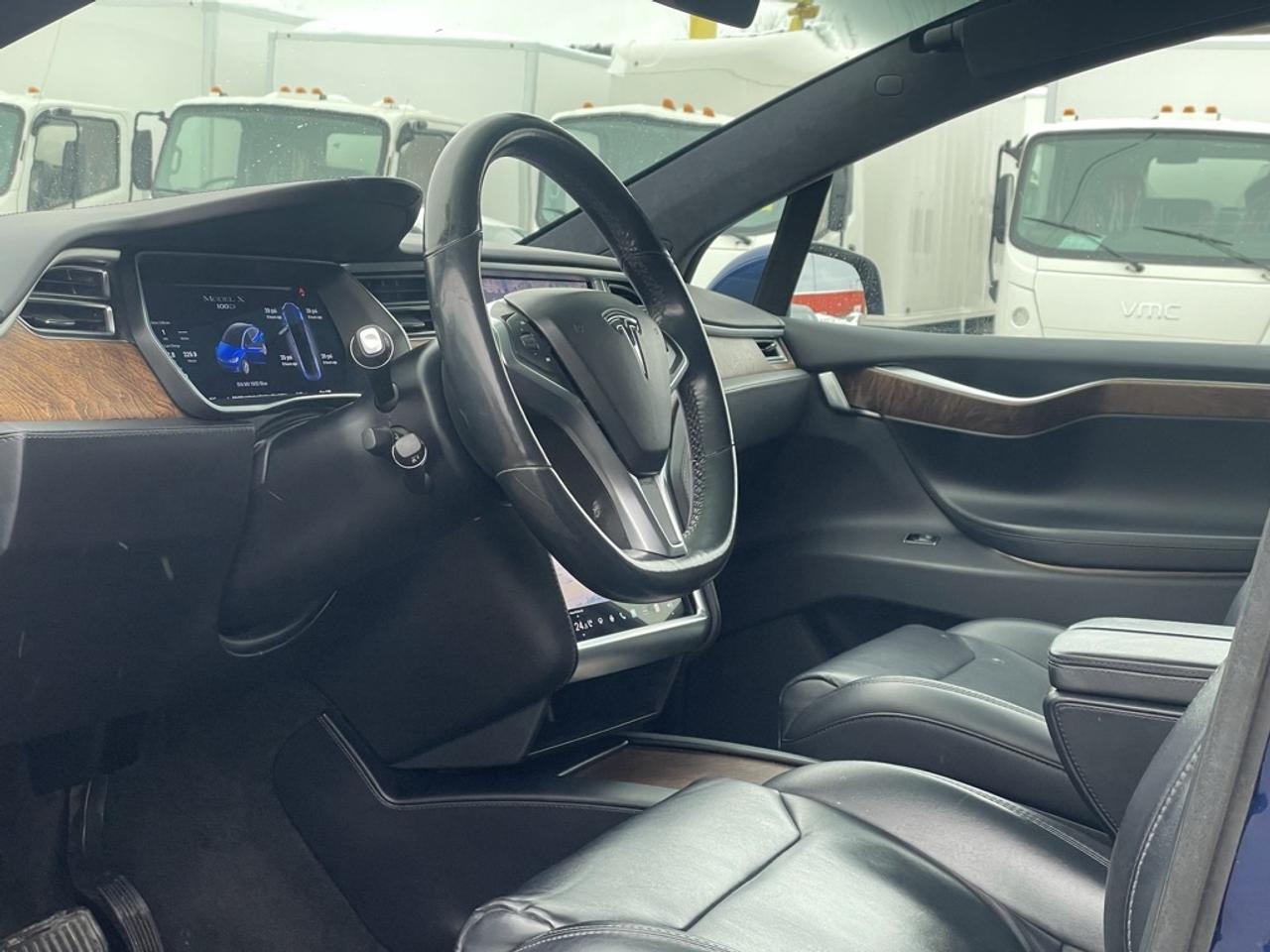 2017 Tesla Model X 100D   6 Seats! Clean CARFAX! Safety Included! Photo