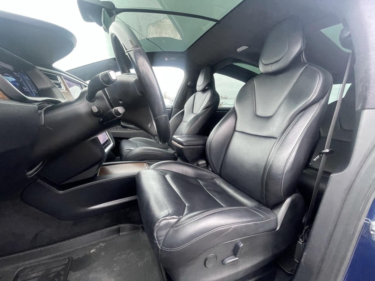 2017 Tesla Model X 100D   6 Seats! Clean CARFAX! Safety Included! Photo