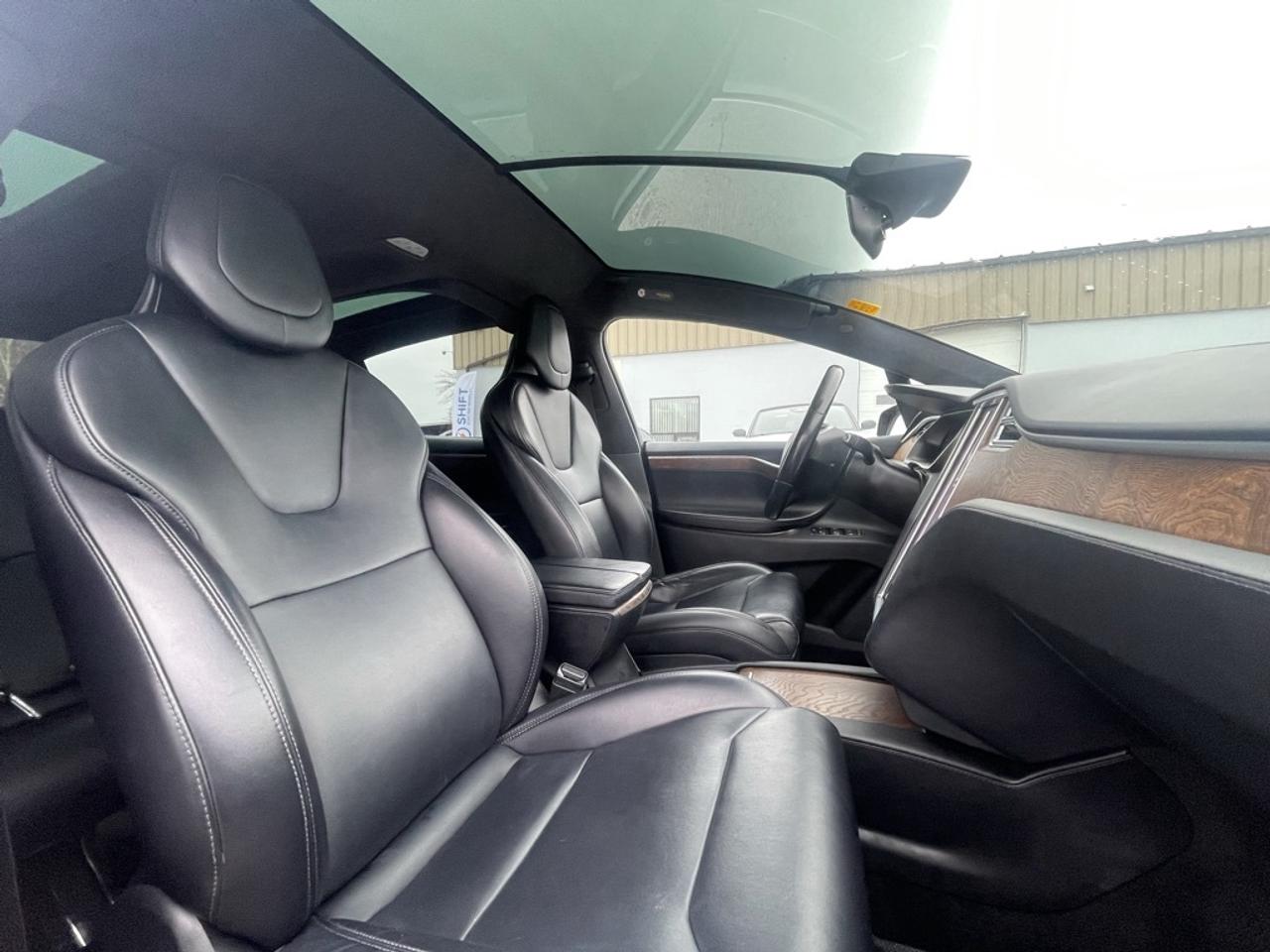 2017 Tesla Model X 100D   6 Seats! Clean CARFAX! Safety Included! Photo