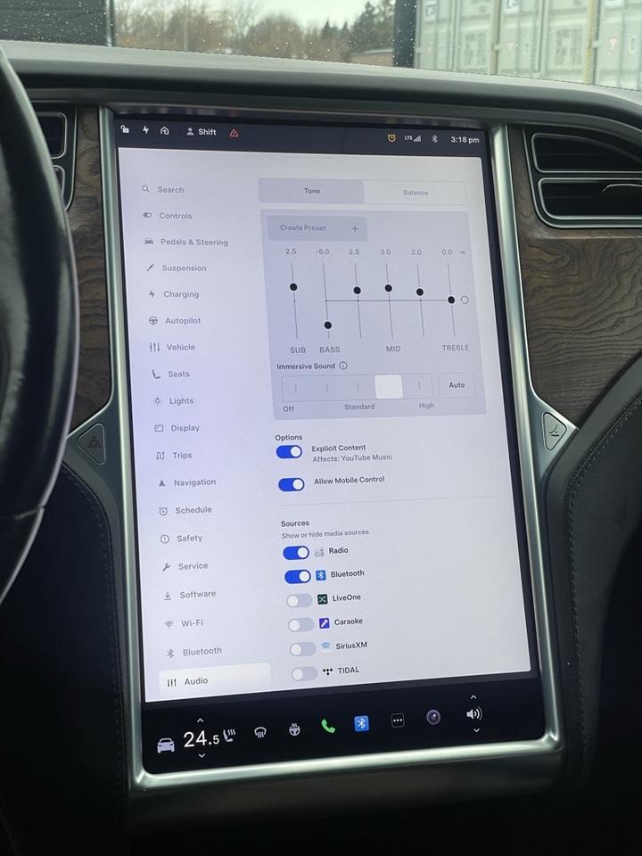 2017 Tesla Model X 100D   6 Seats! Clean CARFAX! Safety Included! Photo