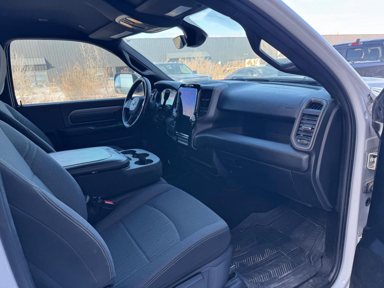 2022 RAM 3500 TRADESMAN 4X4 REG CAB 8' BOX Photo