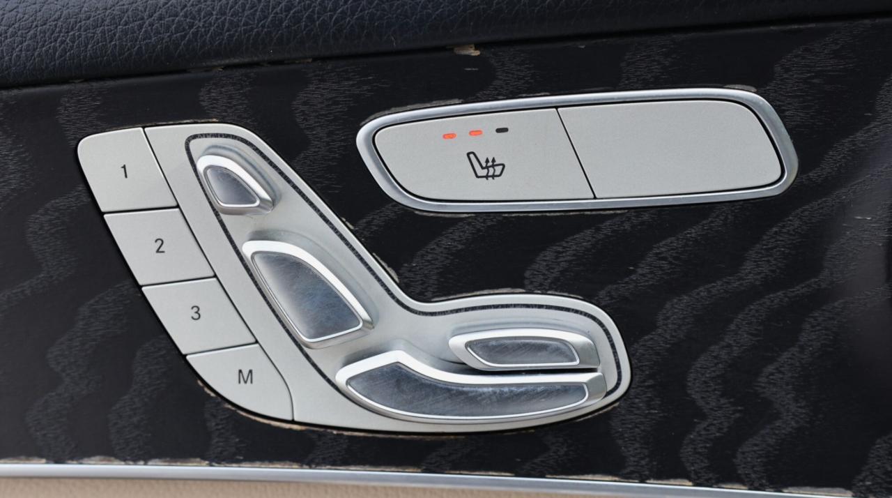 2019 Mercedes-Benz GLC-Class GLC300-4MATIC-AMG/NAV/360 CAM/PANOROOF/BLIS/P SENS Photo