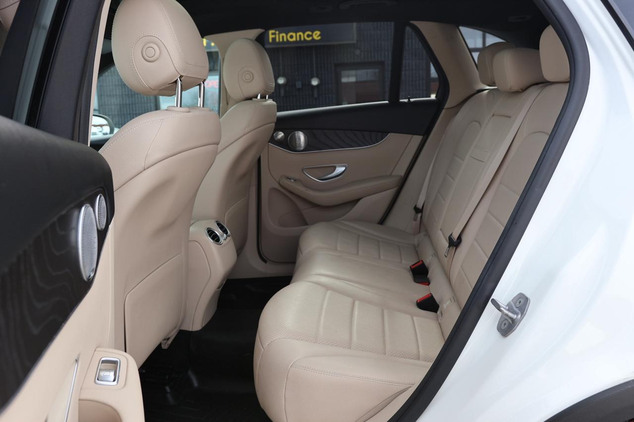 2019 Mercedes-Benz GLC-Class GLC300-4MATIC-AMG/NAV/360 CAM/PANOROOF/BLIS/P SENS Photo