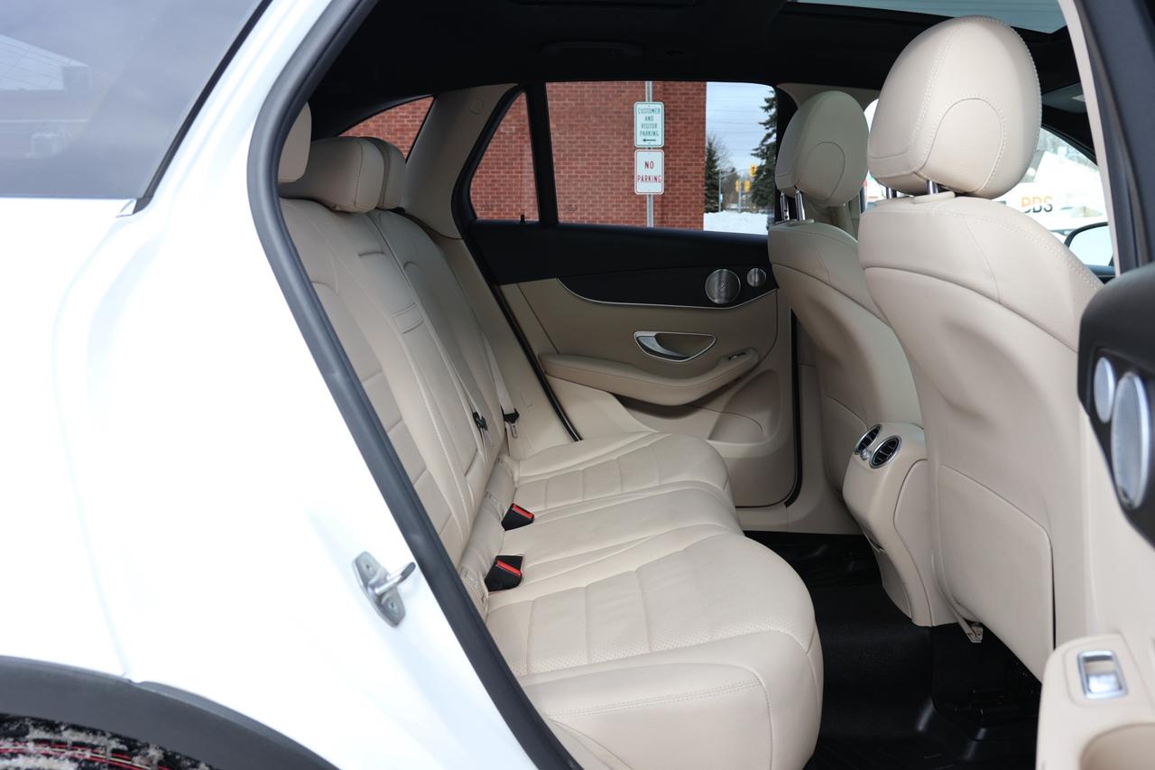 2019 Mercedes-Benz GLC-Class GLC300-4MATIC-AMG/NAV/360 CAM/PANOROOF/BLIS/P SENS Photo