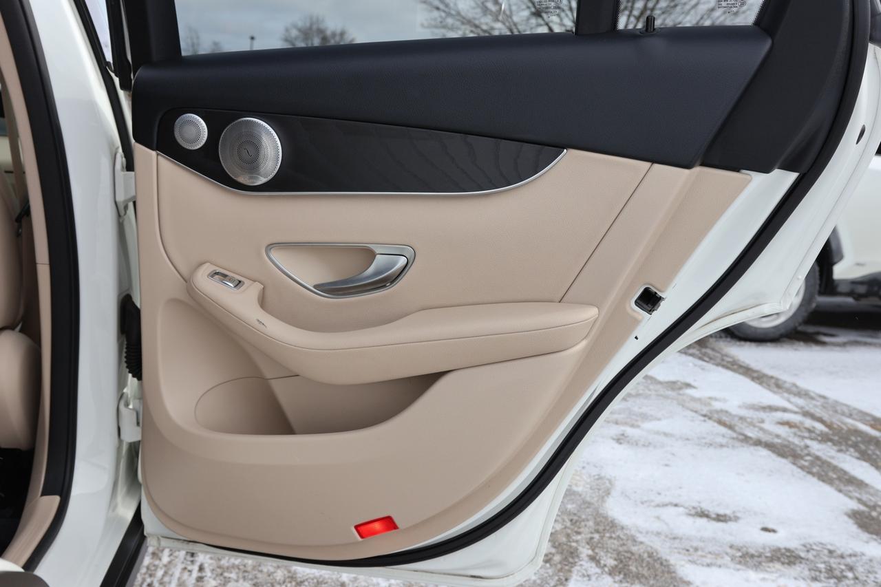 2019 Mercedes-Benz GLC-Class GLC300-4MATIC-AMG/NAV/360 CAM/PANOROOF/BLIS/P SENS Photo