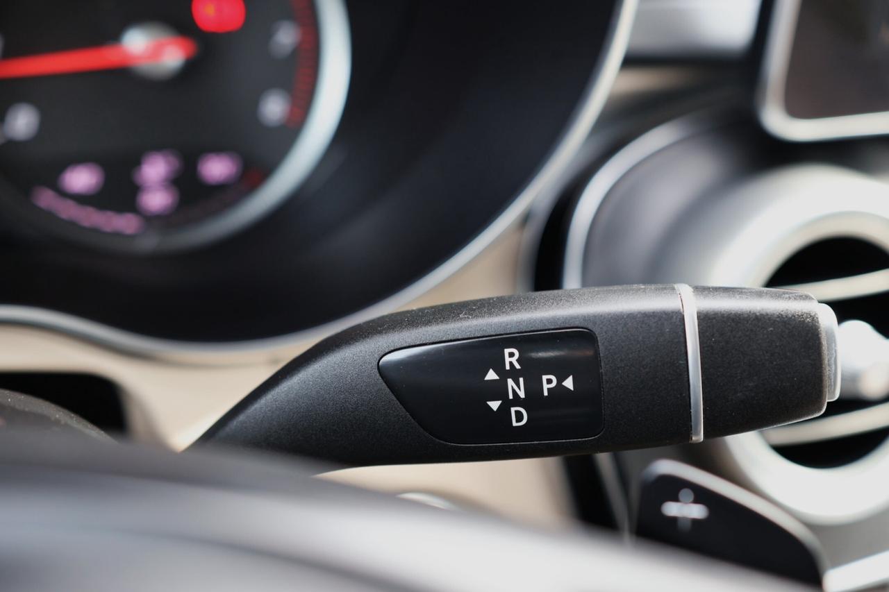 2019 Mercedes-Benz GLC-Class GLC300-4MATIC-AMG/NAV/360 CAM/PANOROOF/BLIS/P SENS Photo