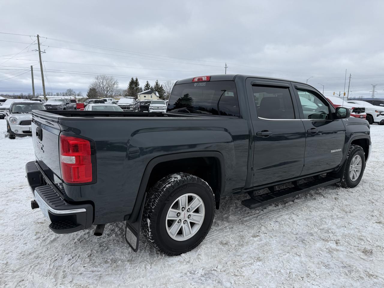 2018 GMC Sierra 1500 4WD Crew Cab  SLE Photo