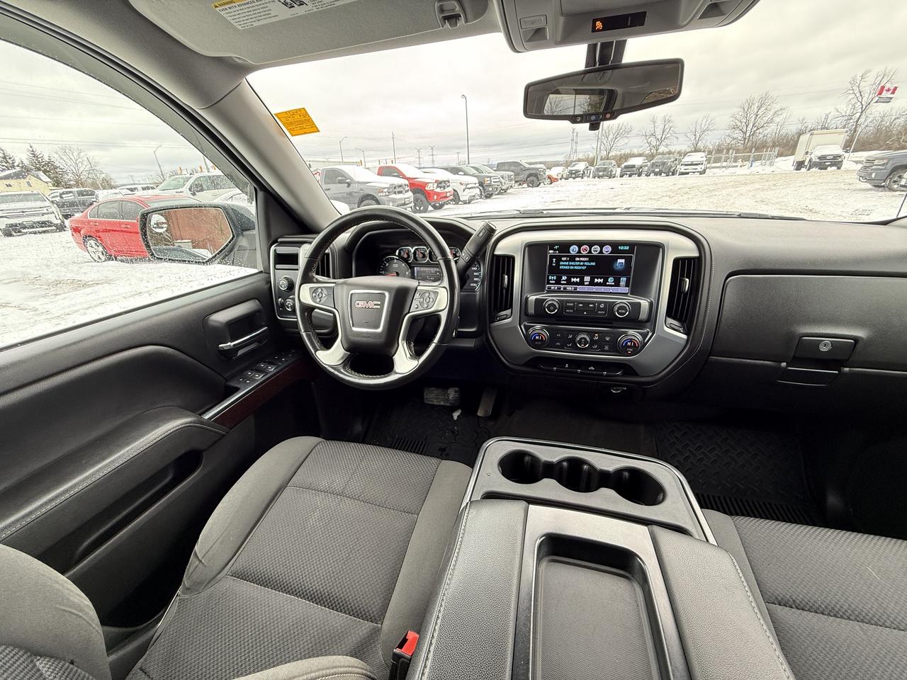 2018 GMC Sierra 1500 4WD Crew Cab  SLE Photo
