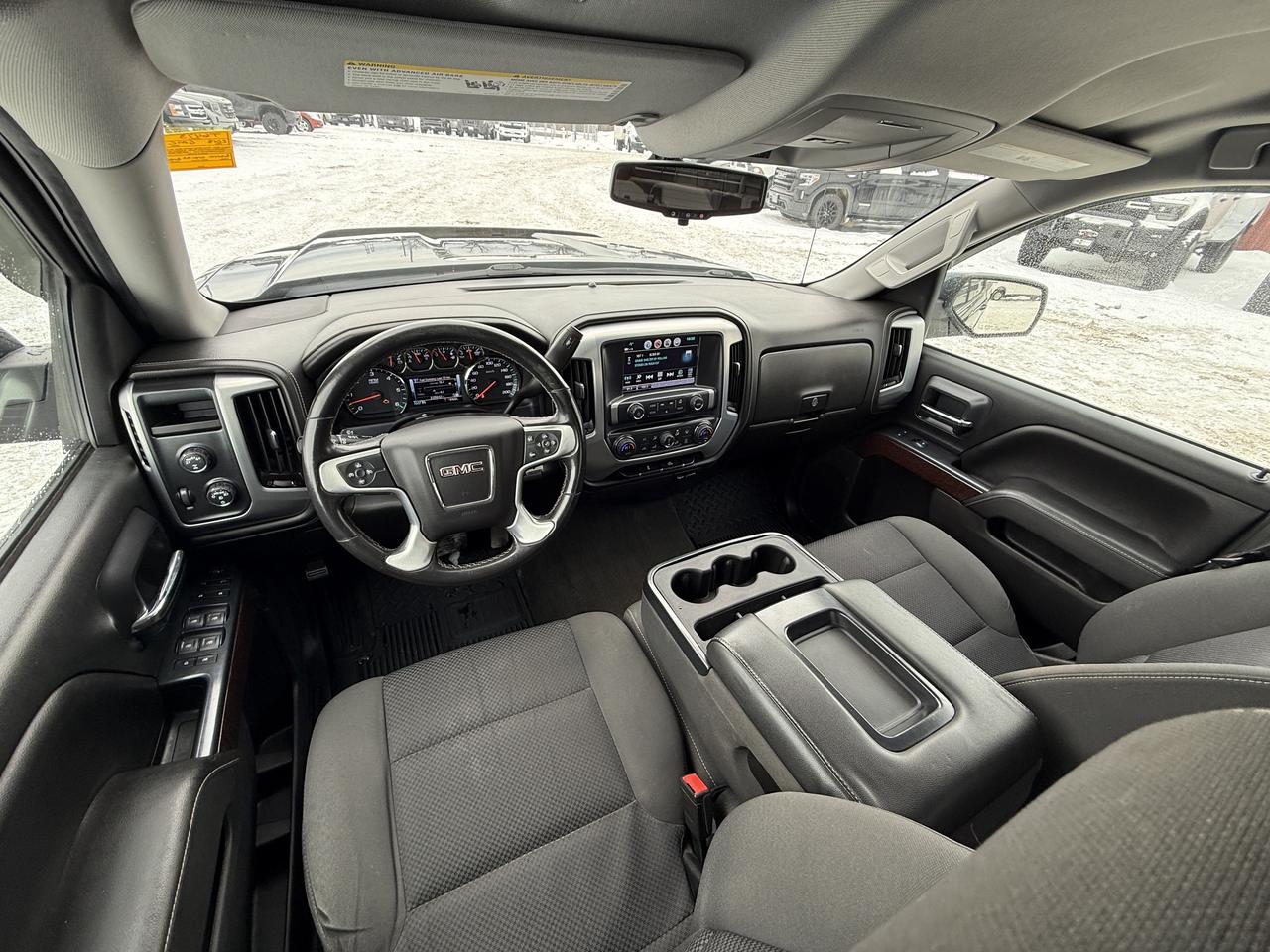 2018 GMC Sierra 1500 4WD Crew Cab  SLE Photo