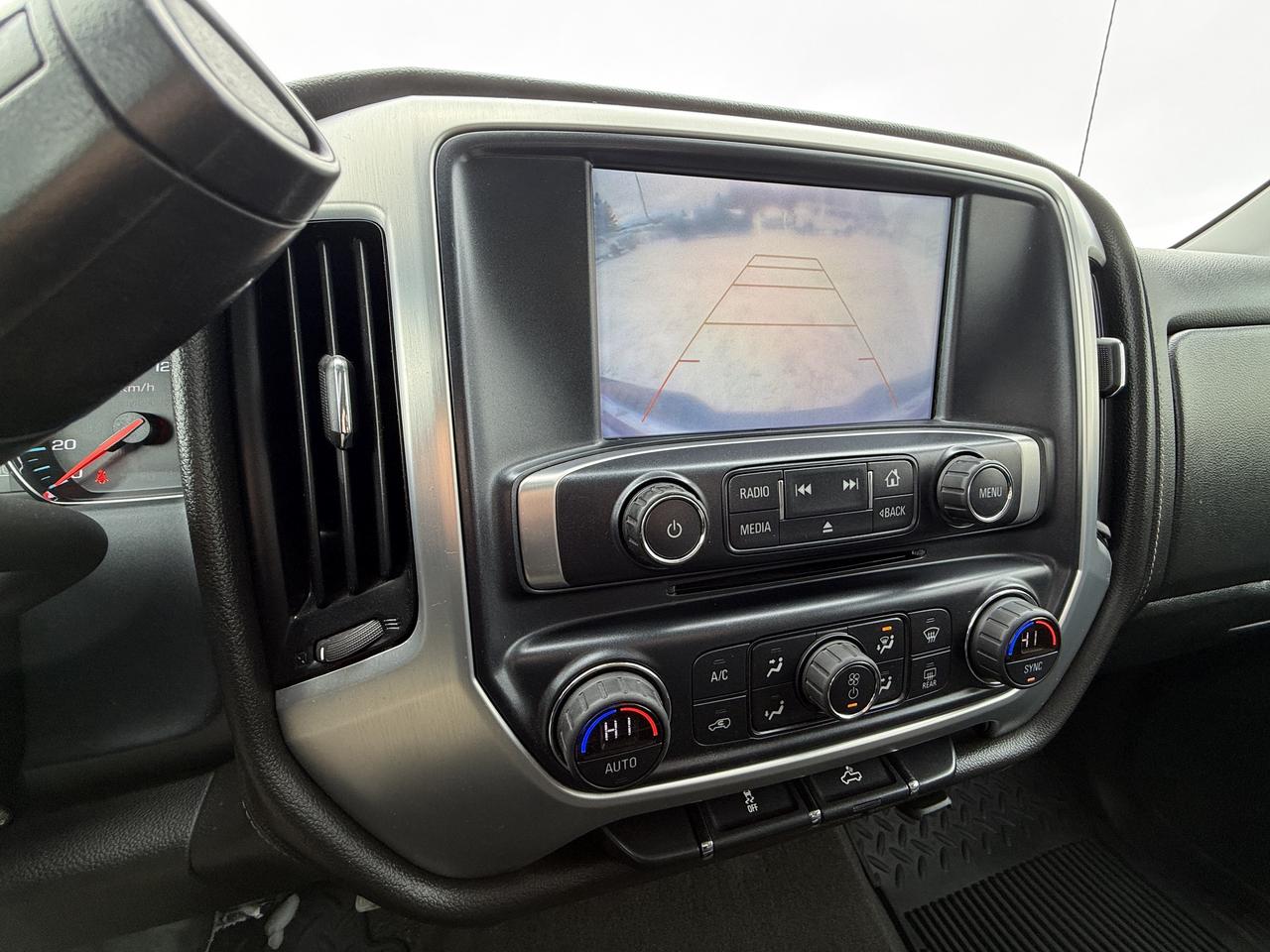 2018 GMC Sierra 1500 4WD Crew Cab  SLE Photo