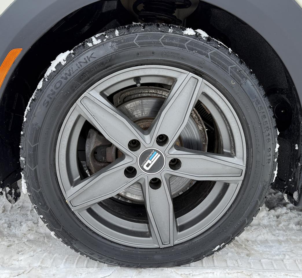 2016 MINI Cooper Hardtop 3dr HB Photo