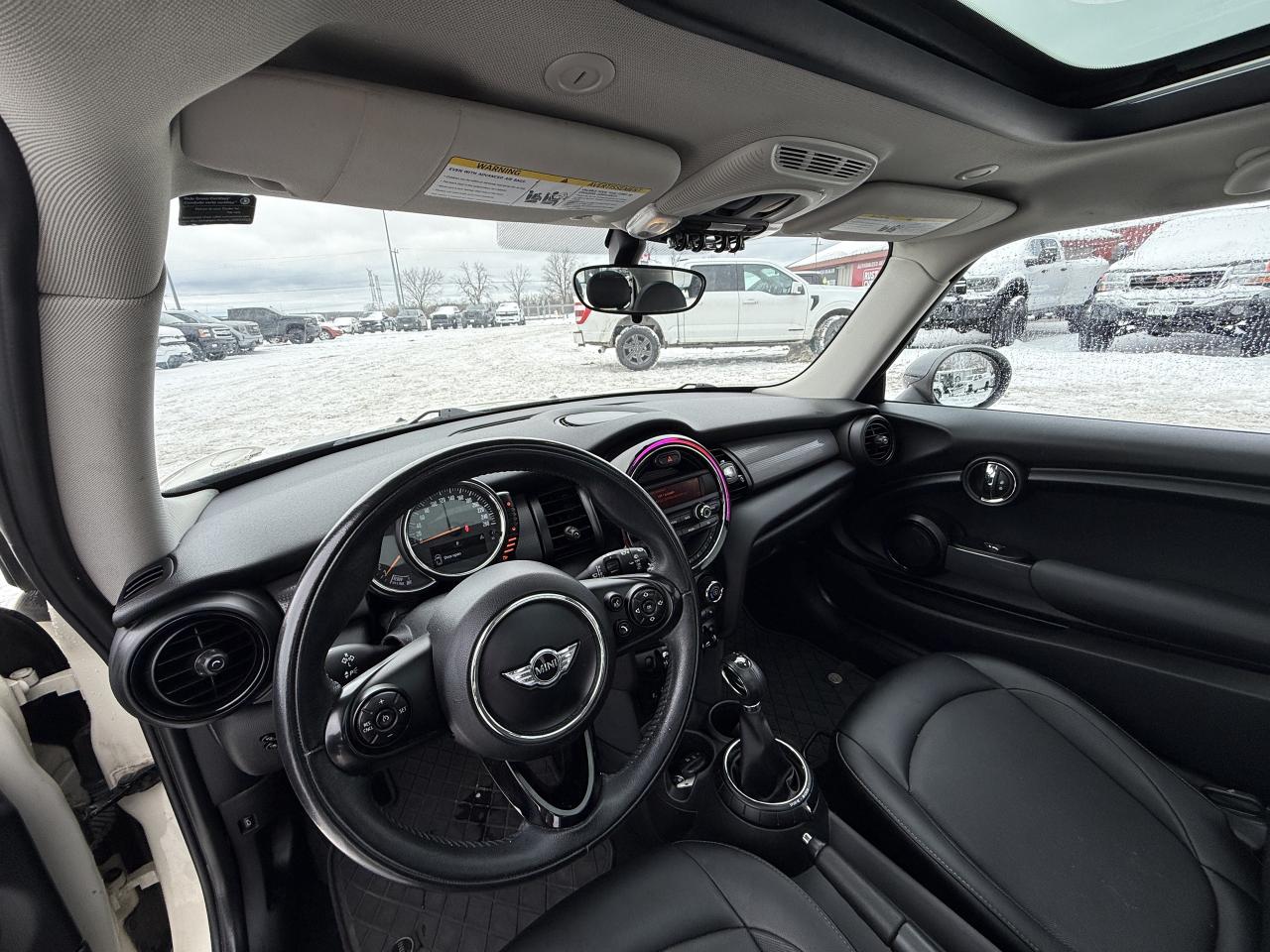 2016 MINI Cooper Hardtop 3dr HB Photo