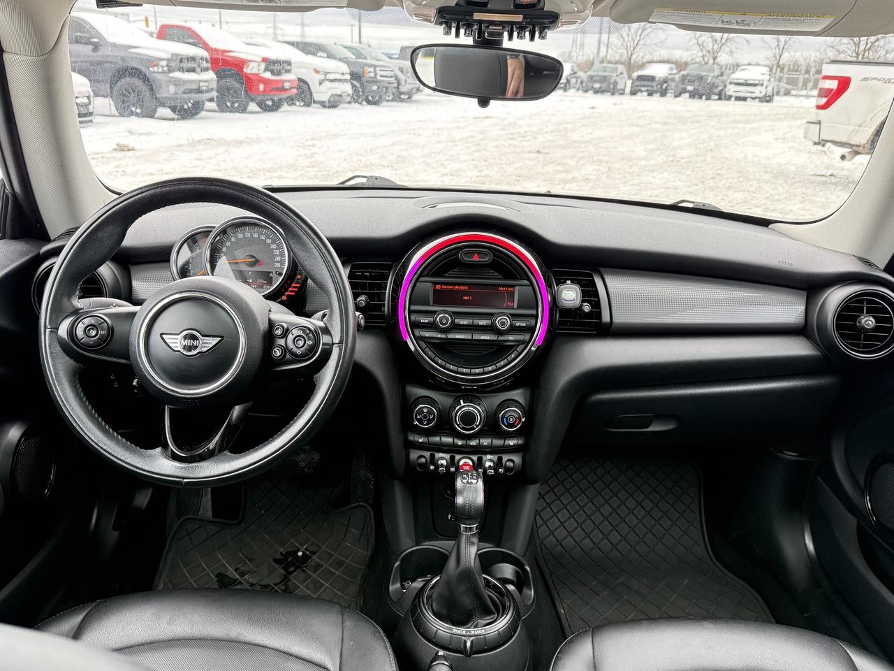 2016 MINI Cooper Hardtop 3dr HB Photo