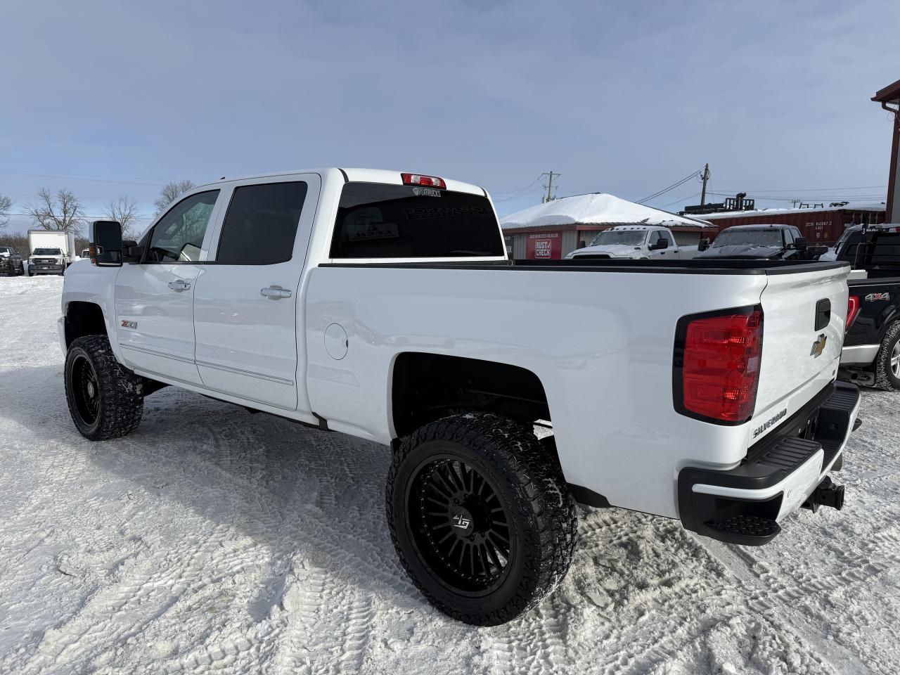 2017 Chevrolet SILVERADO 2500HD LT LIFT/WHEEL/TIRE PKG!! Photo