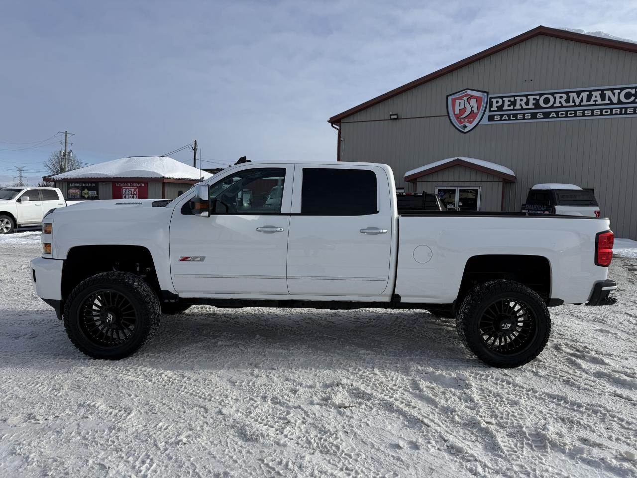 2017 Chevrolet SILVERADO 2500HD LT LIFT/WHEEL/TIRE PKG!! Photo