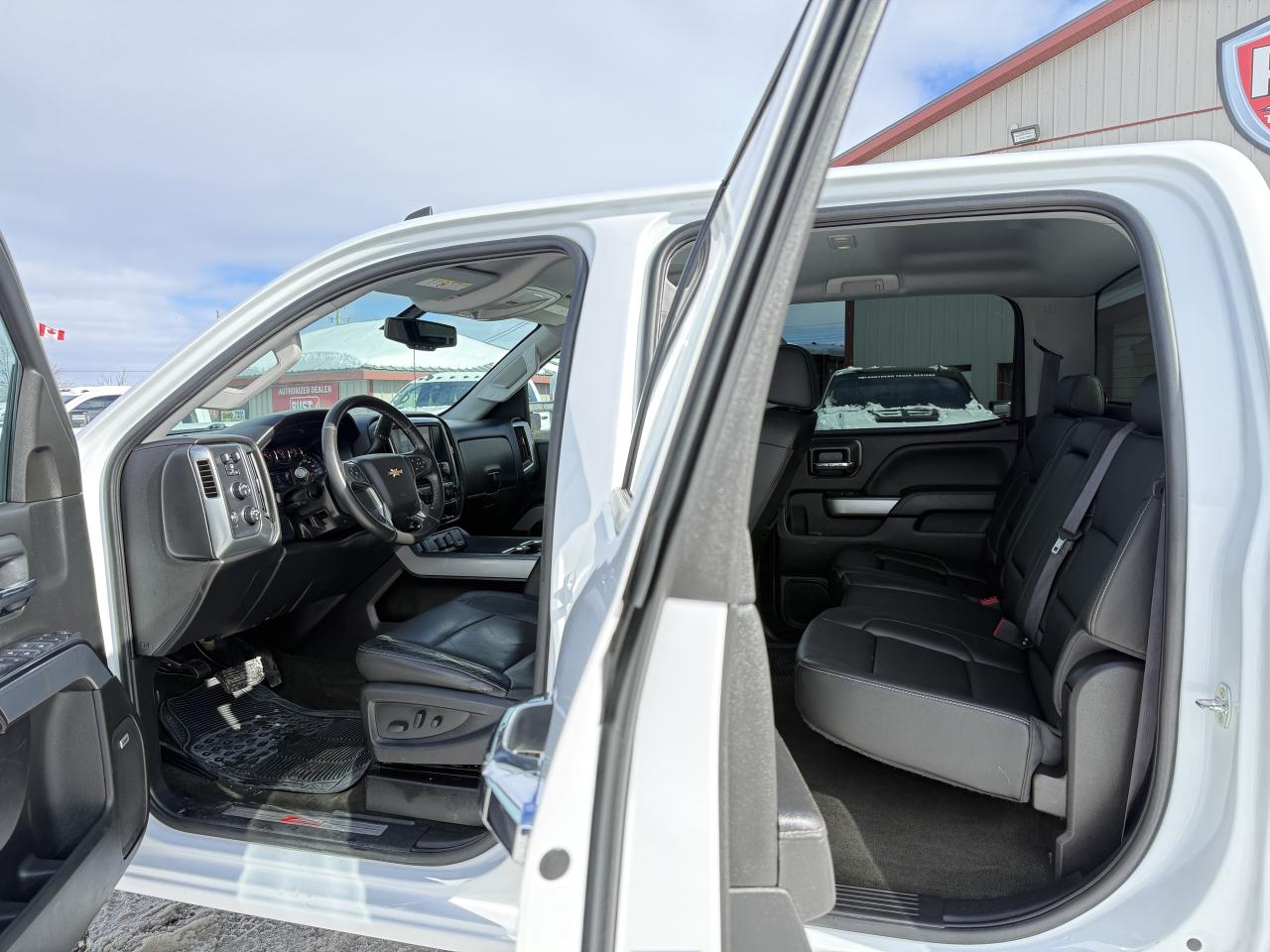 2017 Chevrolet SILVERADO 2500HD LT LIFT/WHEEL/TIRE PKG!! Photo