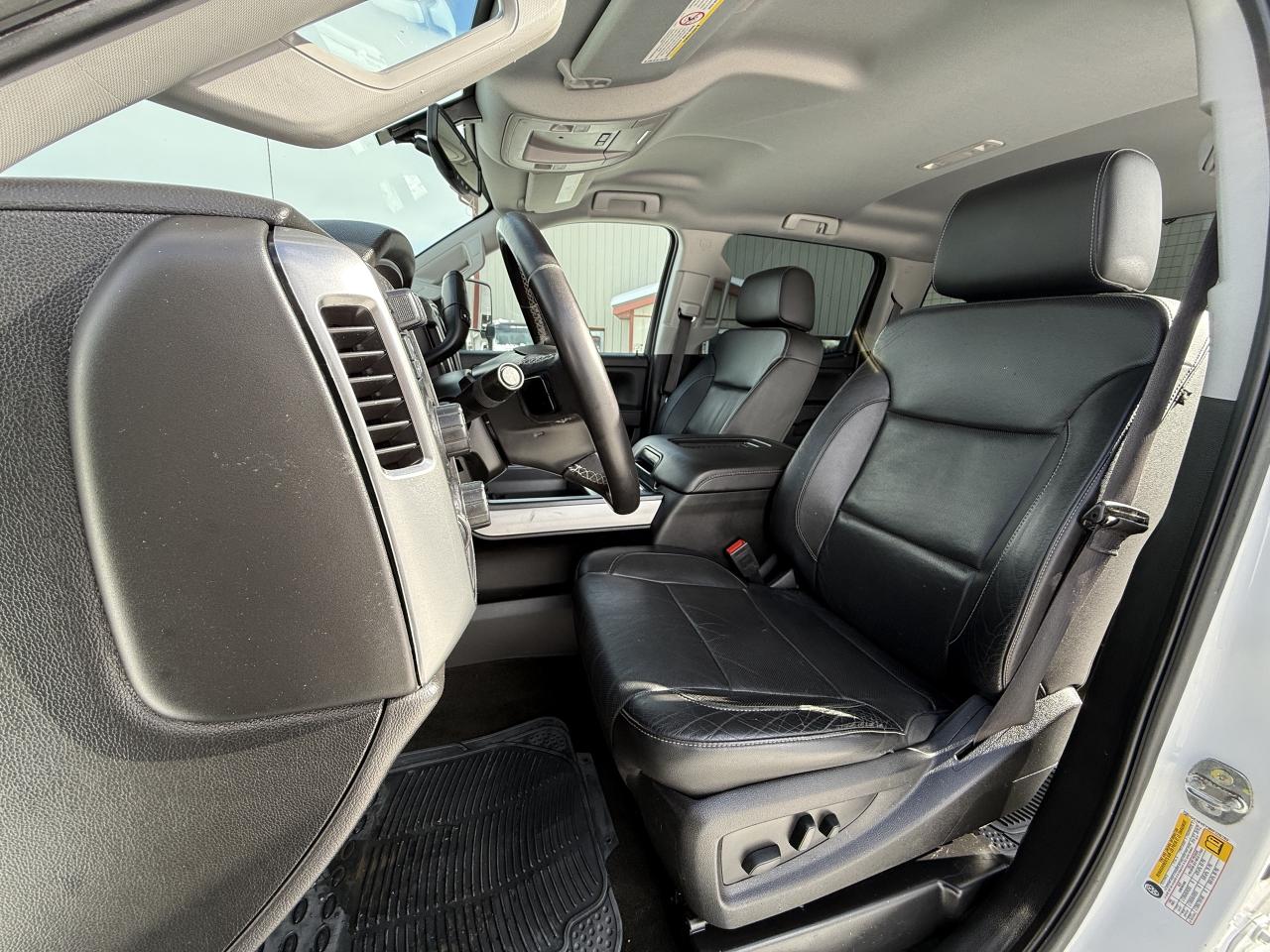 2017 Chevrolet SILVERADO 2500HD LT LIFT/WHEEL/TIRE PKG!! Photo