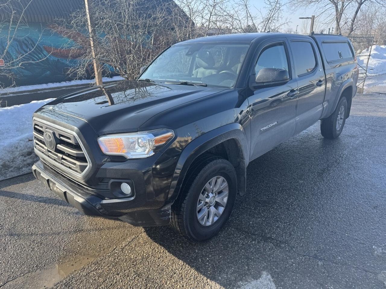 2019 Toyota Tacoma SR5 Photo0