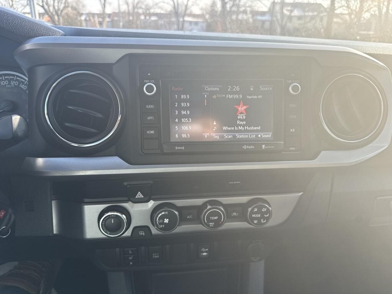 2019 Toyota Tacoma SR5 Photo