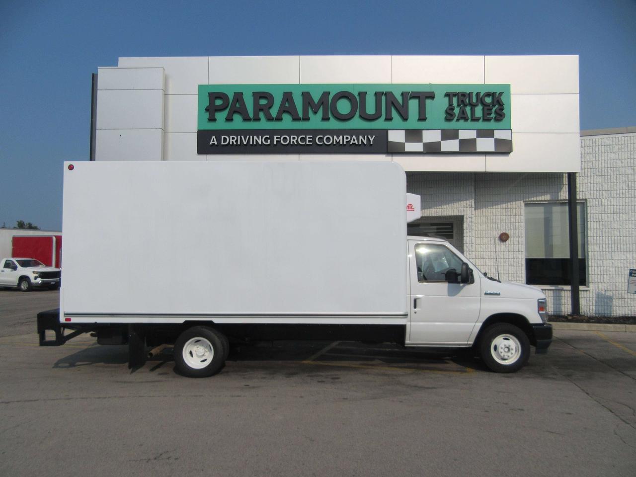2023 Ford E-450 GAS 16FT HIGH BOX NEW LOW TEMP REEFER SYSTEM Photo