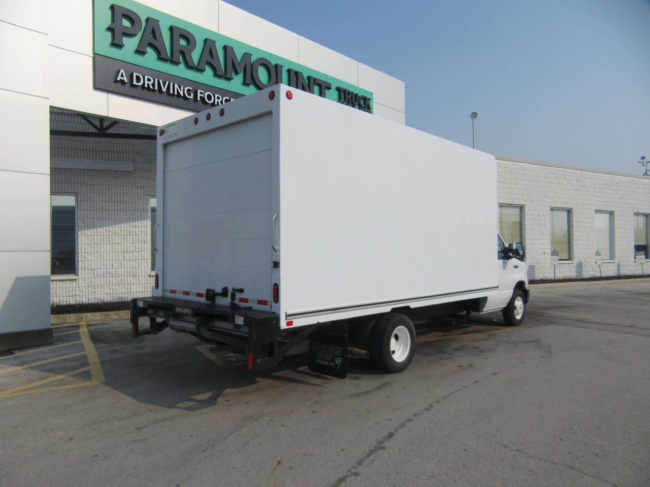 2023 Ford E-450 GAS 16FT HIGH BOX NEW LOW TEMP REEFER SYSTEM Photo2