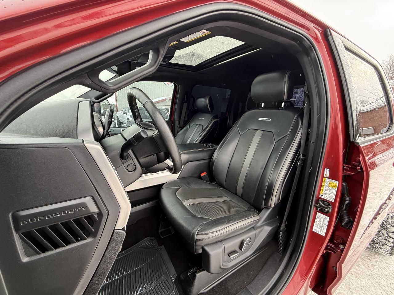 2019 Ford F-350 Platinum 4WD Crew Cab 6.75' Box Photo