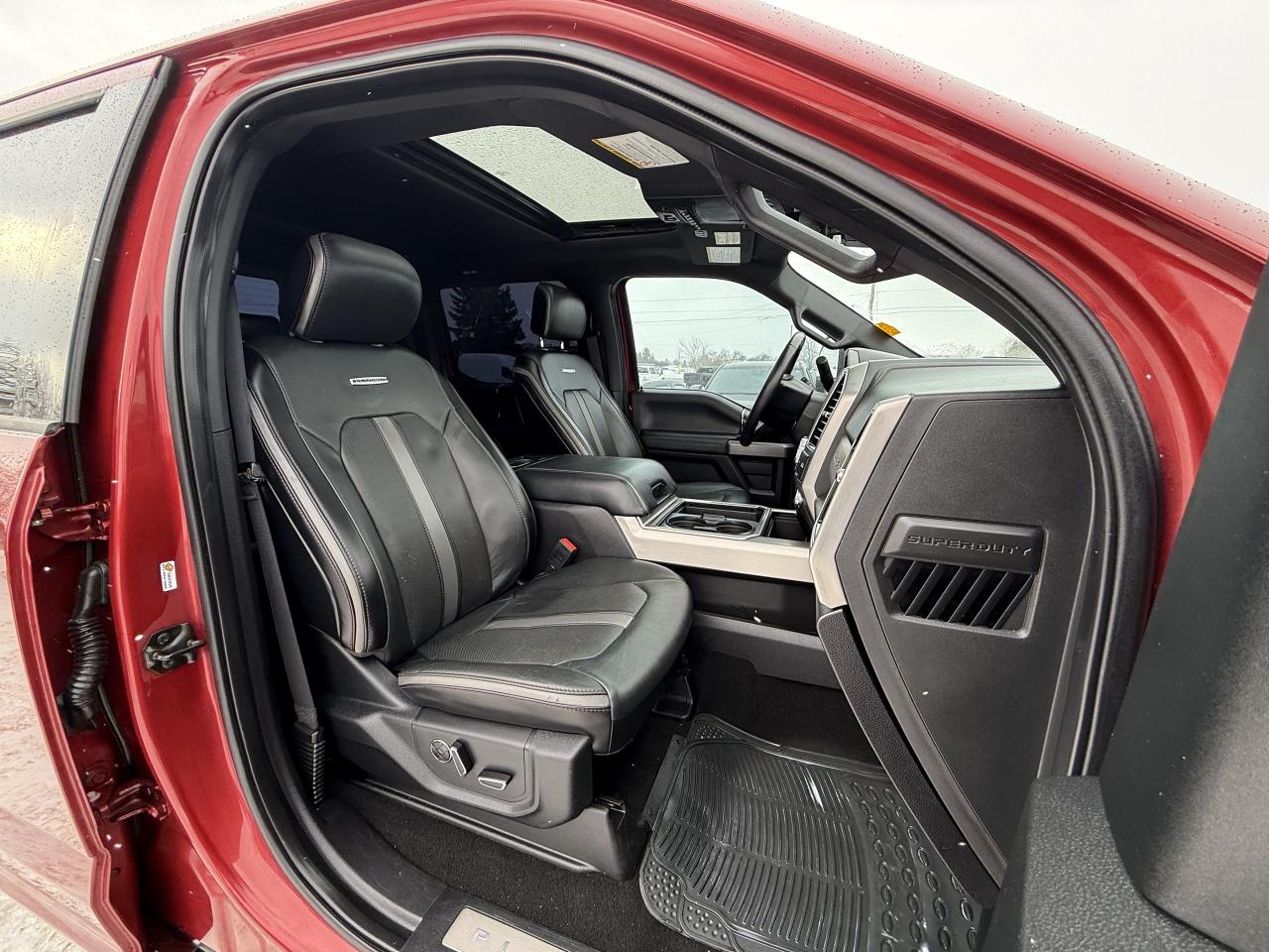 2019 Ford F-350 Platinum 4WD Crew Cab 6.75' Box Photo