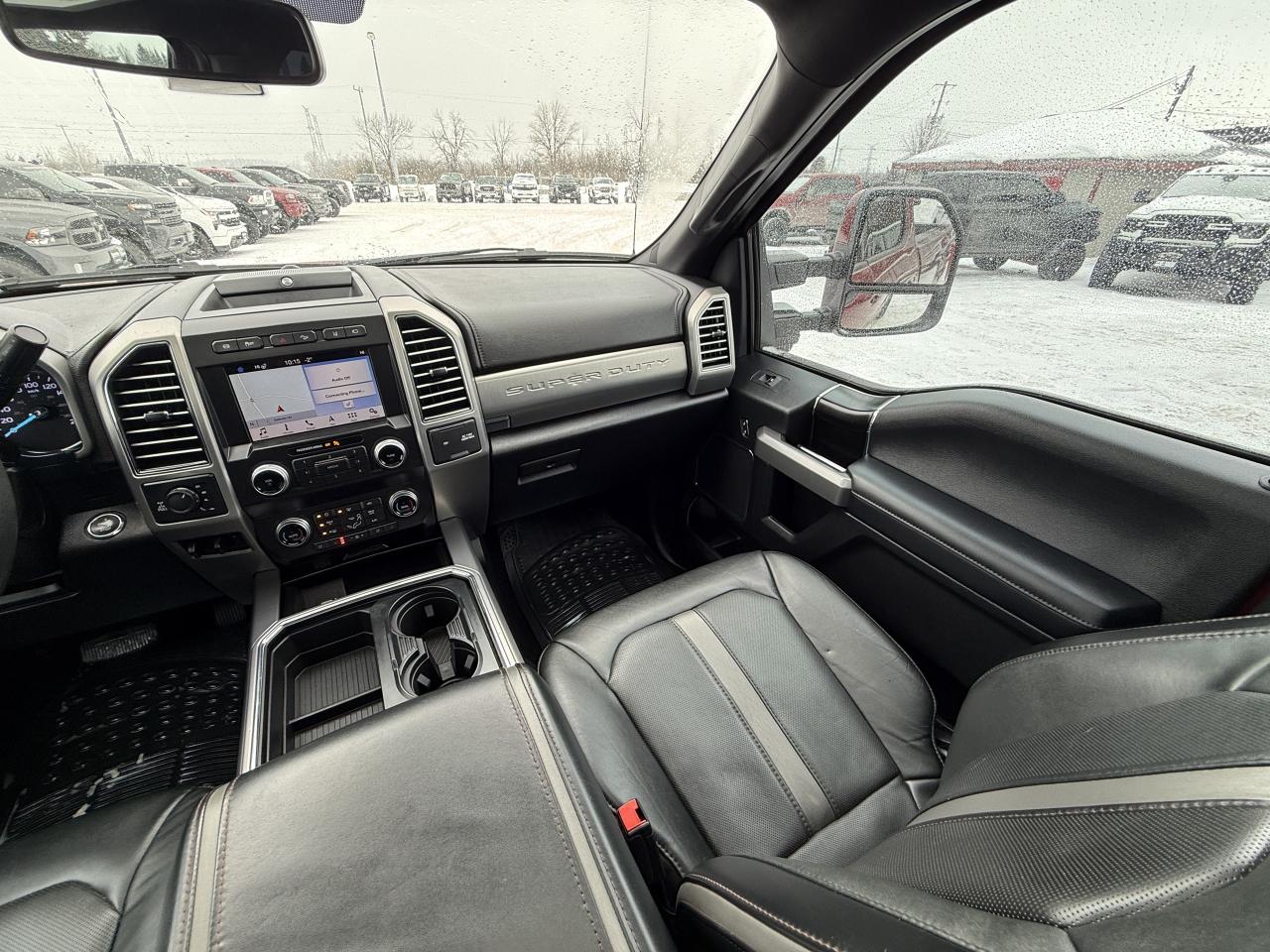 2019 Ford F-350 Platinum 4WD Crew Cab 6.75' Box Photo
