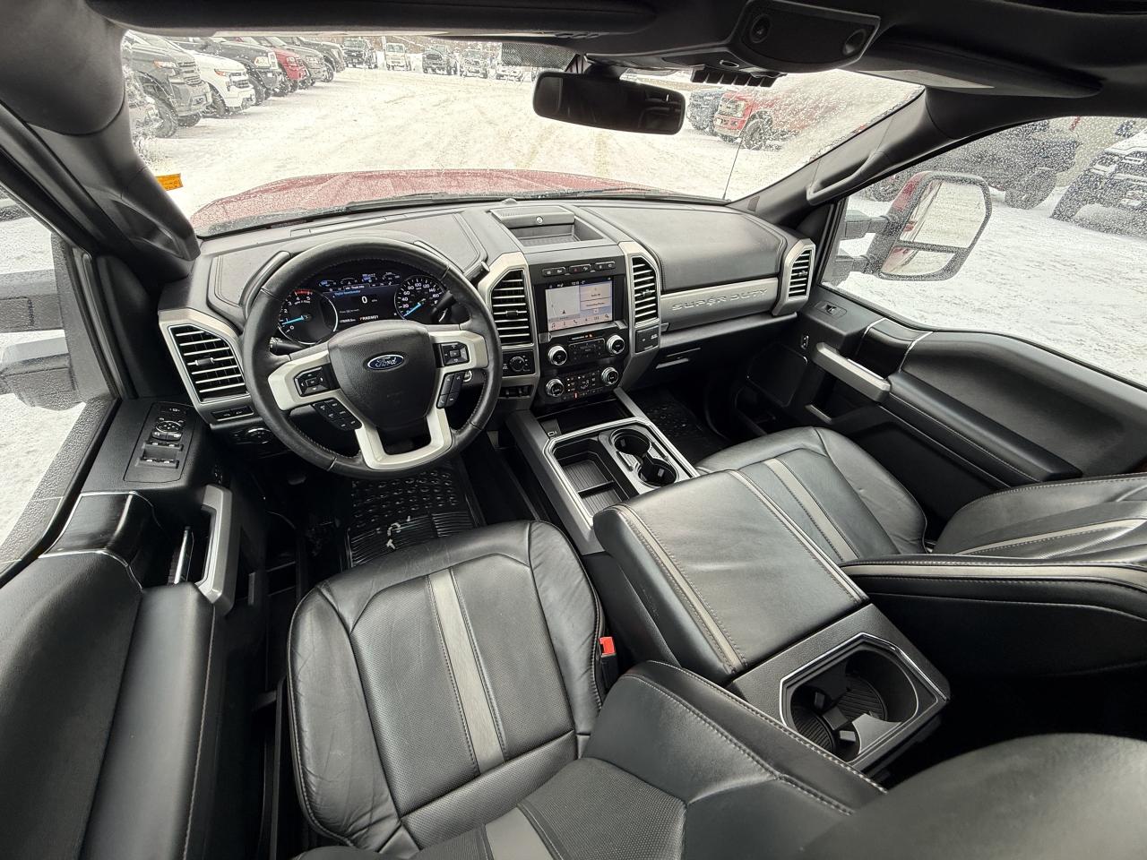 2019 Ford F-350 Platinum 4WD Crew Cab 6.75' Box Photo